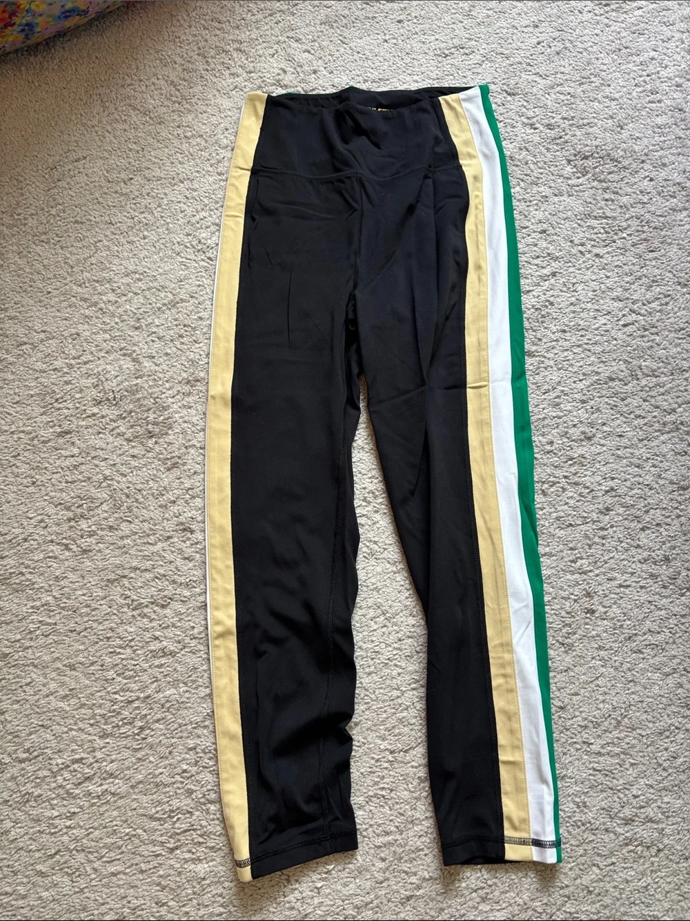 Lilly Pulitzer, Luxletic  leggings  size Medium - Picture 2 of 4